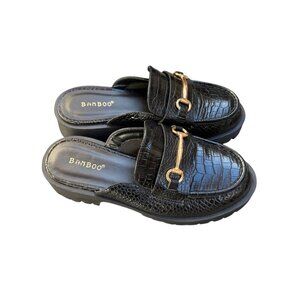 Bamboo Womens Black Croc Embossed Mule Loafers With Gold Bit Detail Size 8